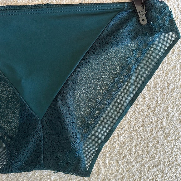 Vince Camuto Bikini Panties Set of 5 NEW WITH TAGS - Picture 2 of 6